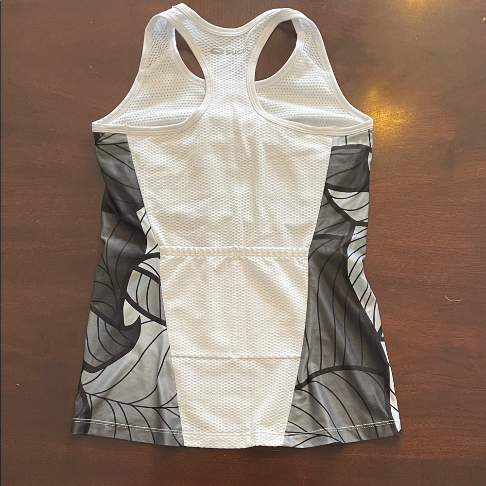 SUGOI Women’s Sz XS Black and White Leaf Pattern Tank Top - Picture 4 of 8
